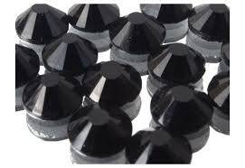 100 x Jet Black Crystals
