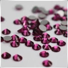 100 x Fuchsia Crystals